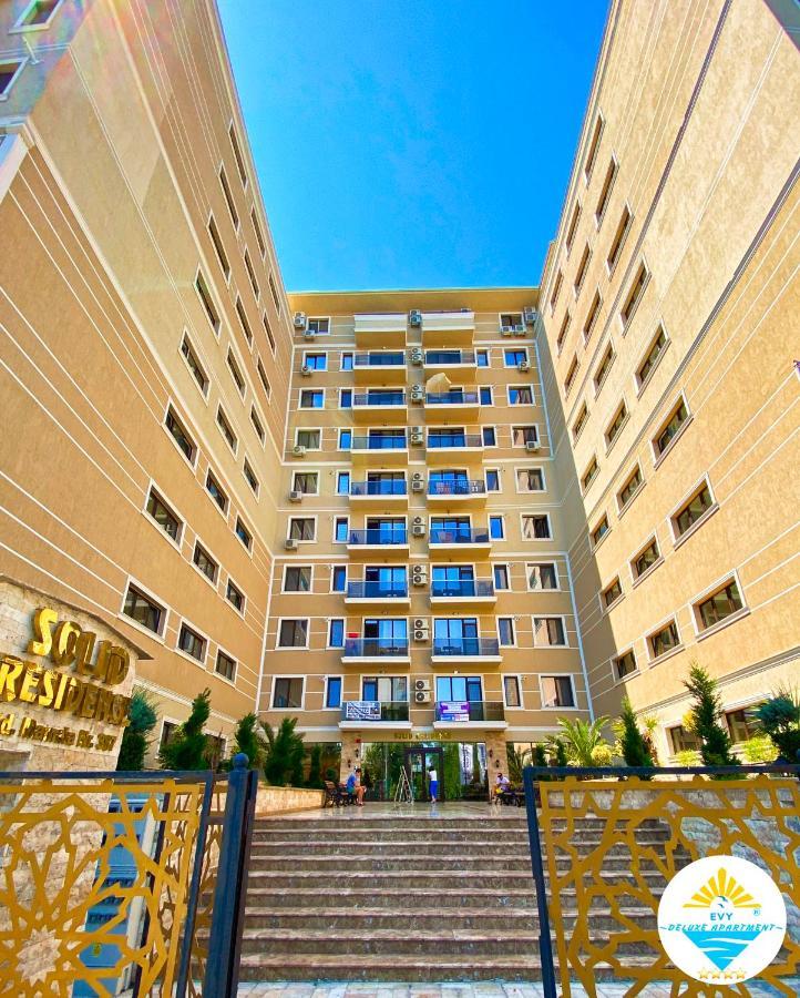 Evy Deluxe Apartment Mamaia Exterior photo